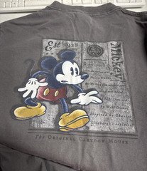 VINTAGE Disney Store Mickey Mouse Cartoon T-Shirt M Gray Classic Movie TV
