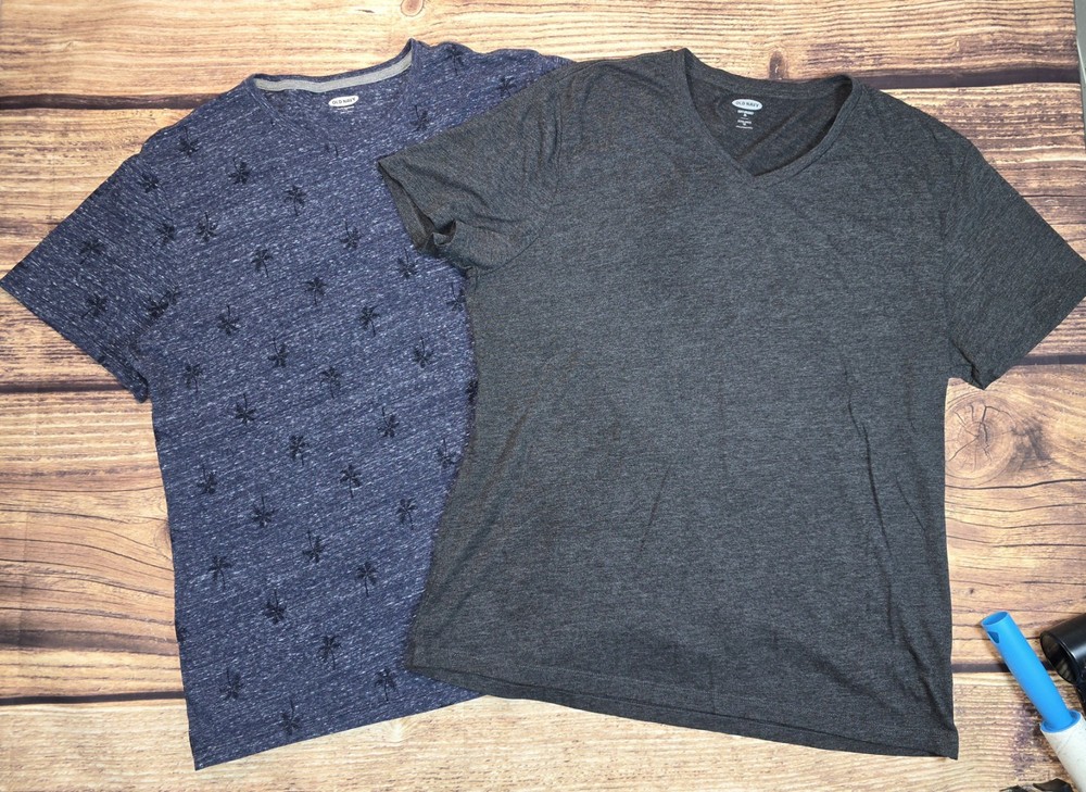 (Lot of 2) Casual T-shirts Men’s XL Old Navy Soft Washed Blue Gray Pre-owned