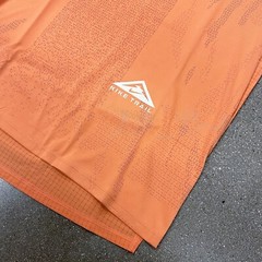 NWT Nike DM4646-871 Men Dri-Fit Rise 365 Trail Running Top Orange Trance Size M