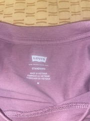 Levi’s Standard Original Mauve T-Shirt Size M