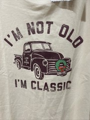 Life Is Good ‘I’m Not Old, I’m Classic’ Holiday Men’s Crusher T-Shirt Medium NWT