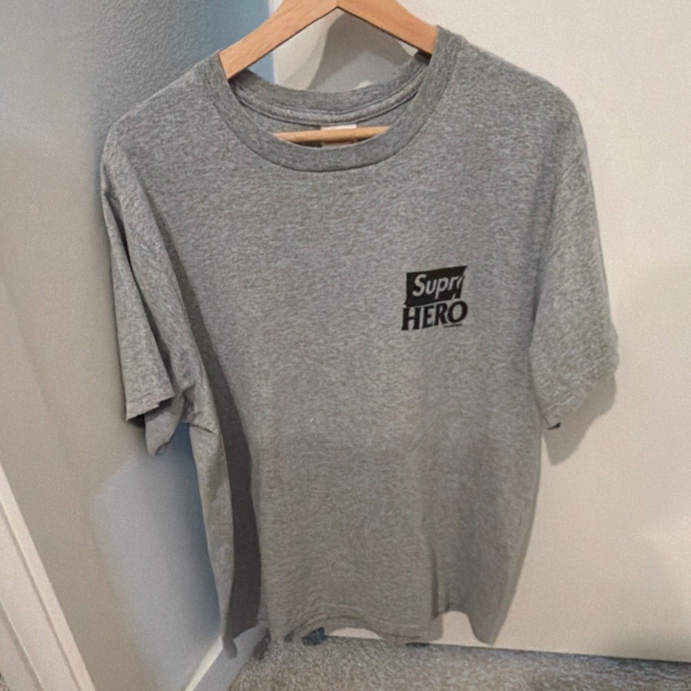 Supreme x Antihero Dog Tee Gray SS22 Size Medium Excellent Condition