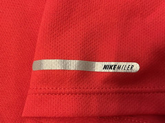 MINT NIKE RUNNING DRI-FIT MILER MENS SHORT SLEEVE T SHIRT Sz SMALL