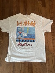 Def Leppard T-shirt, Sz L Hysteria Women of Doom Comic Tour Concert Rock Band