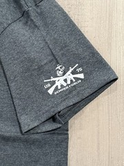UNITED STATES MARINE CORPS – USMC RAISING FLAG IWO JIMA T-Shirt – CHARCOAL – M