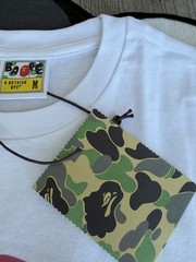 A Bathing Ape BAPE Men’s M White Ape Head Logo Graphic Crew Neck Tee