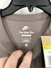 Nike Sportswear Premium Essentials T Shirt Mens Small Loose Fit Tee DO7392-289