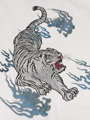 Niepce Men’s White Tiger with Blue Flames Embroidery Japanese Streetwear Tee