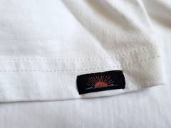 NWT FAHERTY Mens Sunwashed SUN & WAVES White Graphic Pocket Tee XL MKS2532
