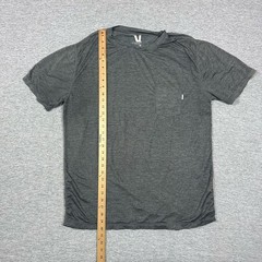 Vuori T-Shirt Mens Size XL Gray Crew Neck Tee Chest Pocket Breathable Active