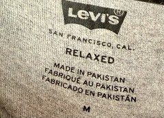 Levi’s Men’s Bandana Graphic Print T-Shirt – Heather Gray – Medium