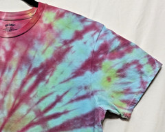 Handmade Tie Dye Radial Spiral Pattern Red Green Blue L Shirt 20″ W X 27″ L