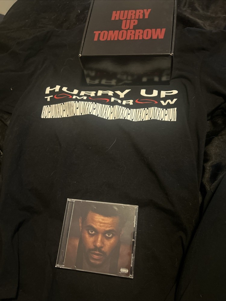 OOXO EDITION BOX SET T-SHIRT large Number 2. The Weeknd Playboi Carti