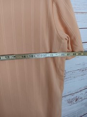 Claiborne T-shirt Men’s Large Orange Short Sleeve V-Neck