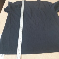 Gant T Shirt Mens 2XL Black Shield Logo Classic Preppy Casual Minimalist V Neck