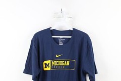 New Nike Mens Size Large Team Issued University of Michigan Soccer T-Shirt Blue