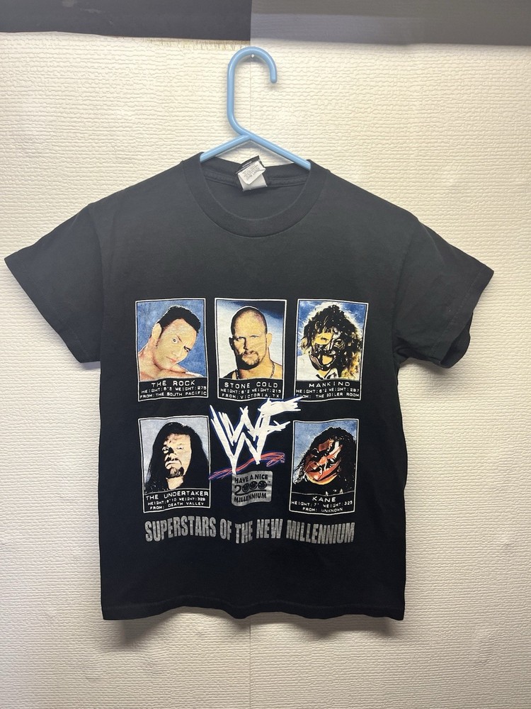 Y2k Vintage WWE Wrestling Boys Shirt Size Medium Black Short Sleeve Graphic Tee