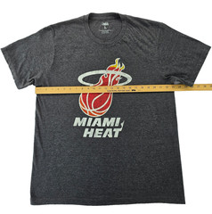 NBA Miami Heat Distressed Logo T-Shirt Heather Gray Large Soft Tri Blend Tee