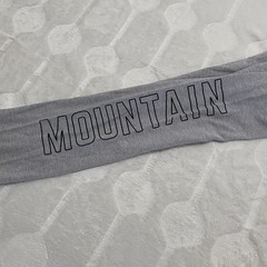Mountain Hardwear Men’s Long Sleeve T Shirt XL Gray Base Layer Spellout Hiking