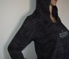 Funny Long Sleeve Shirt with Hood “Women Who Behave Rarely Make History” SZ L