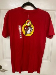 Buc-ees Bucees Main Logo Red T Shirt NWT Size Small