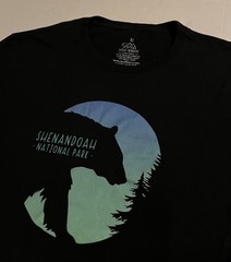 Wild Tribute Shenandoah National Park Long Sleeve T-Shirt XL Parks USA Bear