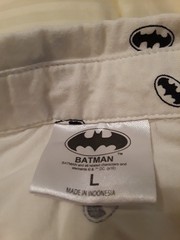 Batman Logo Button Down Shirt Size Large Pit to Pit 21 Inches