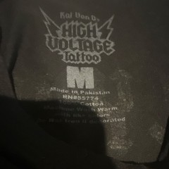 Kat Von D High Voltage Tattoo Black Skull Graphic Logo Crew Neck T-Shirt M