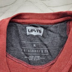 Levis burgundy long sleeve thermal shirt size XL