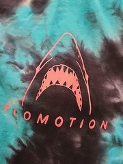 Flomotion Tie‑Dye T‑Shirt – Blue/Black – Shark- Size Medium