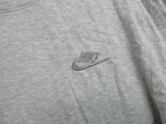 Nike Shirt Medium Adult Gray Tee Casual Swoosh Logo Athletic Cut Modern Fit Mens