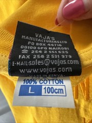 Kenya “Hakuna Matata” No Worries Men’s L Woman’s XL Gold Shirt NWOT Chest 22”