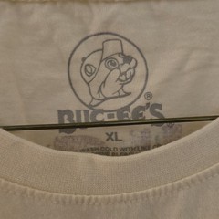 Buc-ee’s Men’s XL Beige Short Sleeve Crew Neck Graphic Logo Brisket T-Shirt