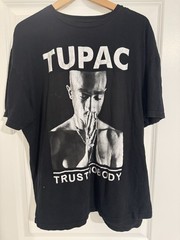Men’s XL Black Tupac Trust Nobody Graphic Print Crew Neck Short Sleeve Tee