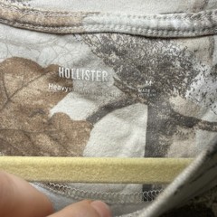 Hollister Heavyweight Boxy Fit Camo Print T-Shirt – Men’s Size M Retail $25
