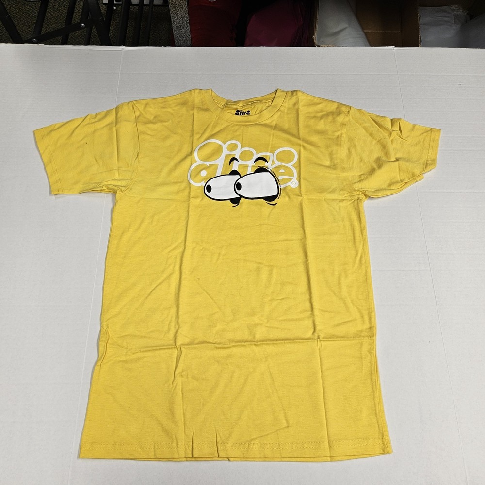 RARE ALIFE Rivington Club NYC Tee ‘Yellow Eyes’ T-Shirt ‘2017’ / Size Large