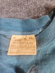 Vintage The Mountain Wolf Pack Tie Dye T-Shirt Adult XL Blue Graphic Tee USA Mad