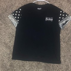 Dog Supply by Snoop Dogg Men’s Black Paisley Logo Crew Neck T-Shirt L/G