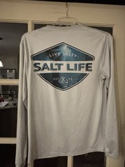 Salt Life long sleeve pocket tee size small. 88/12 poly/spandex. EUC.