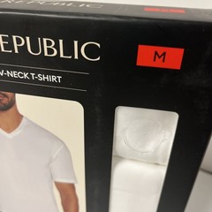 Banana Republic Men’s 3-Pack Essential V-Neck T-Shirts Tees WHITE MEDIUM Stretch