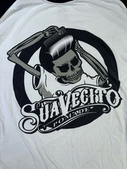 Suavecito Men’s White/Black Baseball Raglan Tee – Large Graphic Print