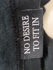KILLSTAR ~ Gothic T-Shirt “Spring, Fall, Summer Winter, Colours Black” Size S #W