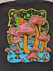 ALAB Psychedelic Mushroom T Shirt Medium 2 Sided Bright Blacklight Colors
