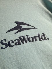 FLAW-SeaWorld Rescue Sweatshirt Mens Large Gradient Blue Marine Animal Graphic