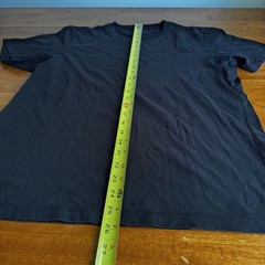 Uniqlo T-Shirt Supima Cotton Men’s Medium Black