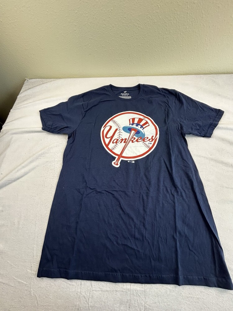 Fanatics Men’s MLB New York Yankees Sz Med Mens T-Shirt Brand New