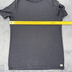 Vuori Feather Pocket Tee Men’s Large Gray Stretch Activewear Stretch