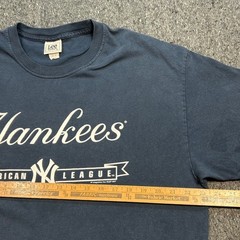Y2K Vintage Mens XL Faded NY Yankees Graphic T-Shirt Distresed