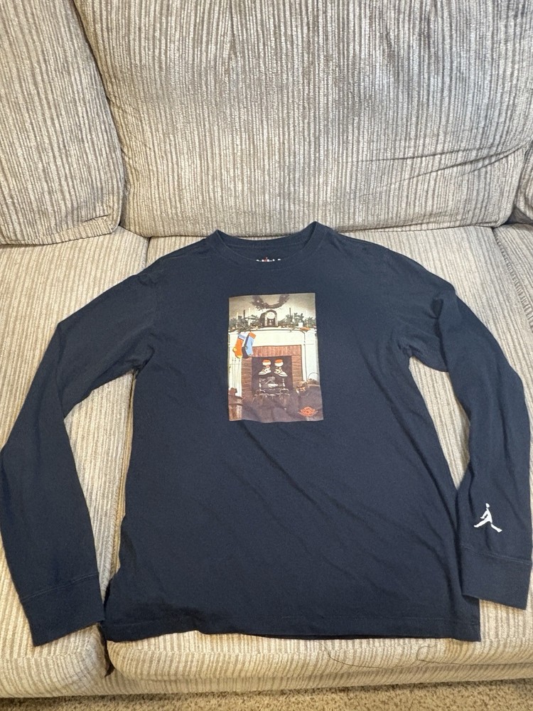 Jordan Shirt Men’s Medium Black Air Jumpman Chimney Holiday Stockings Basketball
