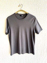 Mens Liquid Luxury T-Shirt Medium GRAY Interlock Crew Neck Murano Short Slv